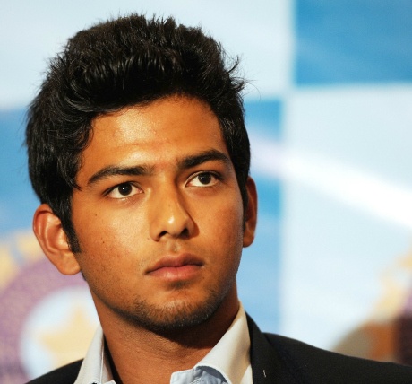 BANGALORE: ICC World Cup-winning Indian Under-19 team captain <b>Unmukt Chand</b> ... - unmukt_chand_1347297676_460x460