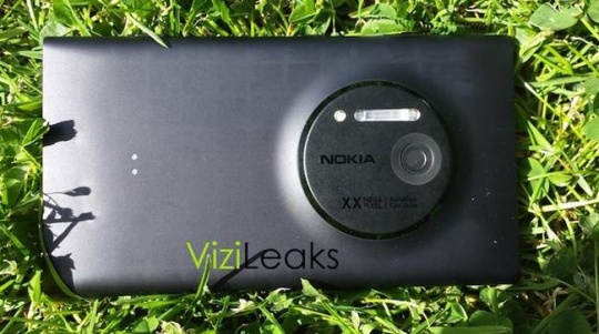 nokia_eos_leaked_main_article_1_1371200862_540x540.jpg