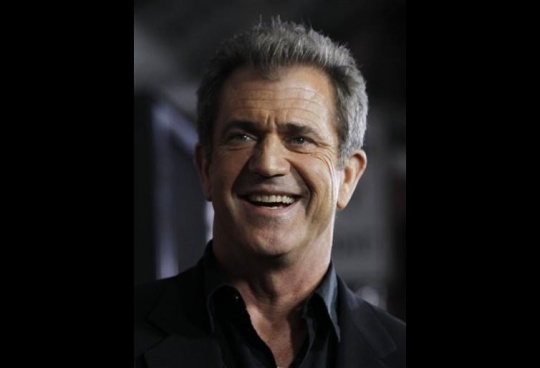 MEL GIBSON