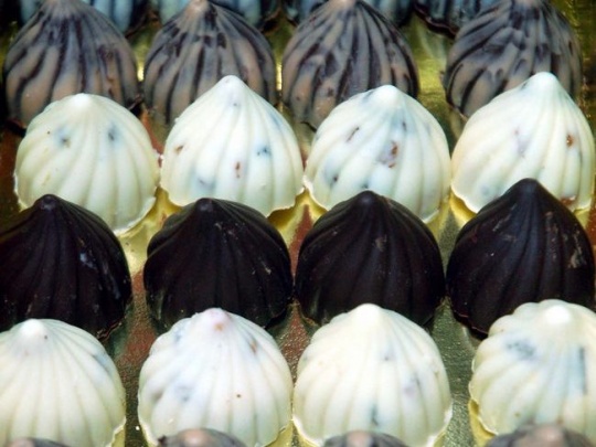 Chocolate modaks
