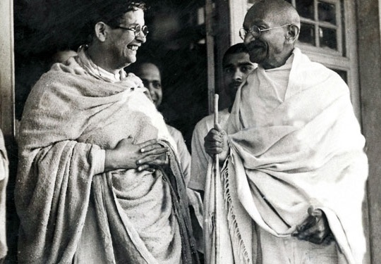 Gandhi Gandhi