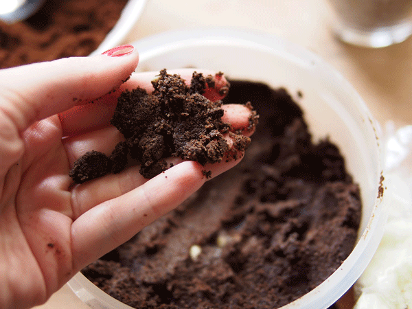 6 Beauty DIYs Using Coffee 6 Beauty DIYs Using Coffee