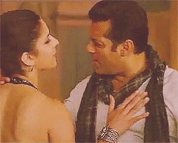 http://media.indiatimes.in/media/content/2015/Jun/sallu-kat_1435145654.gif