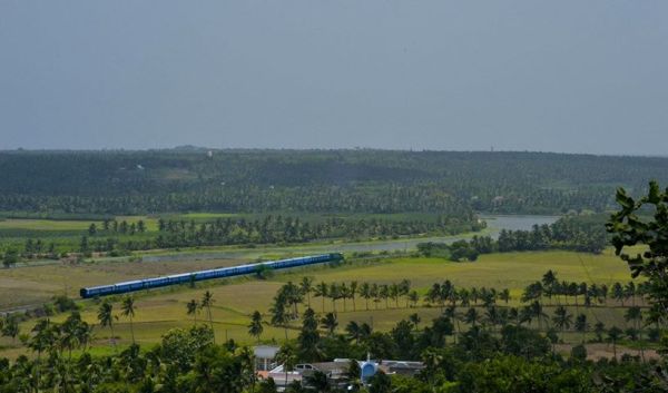 mandovi express