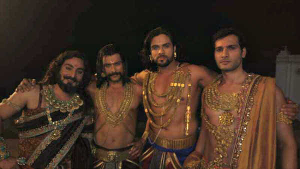 kauravas%20and%20duryodhan_1444046157.jp