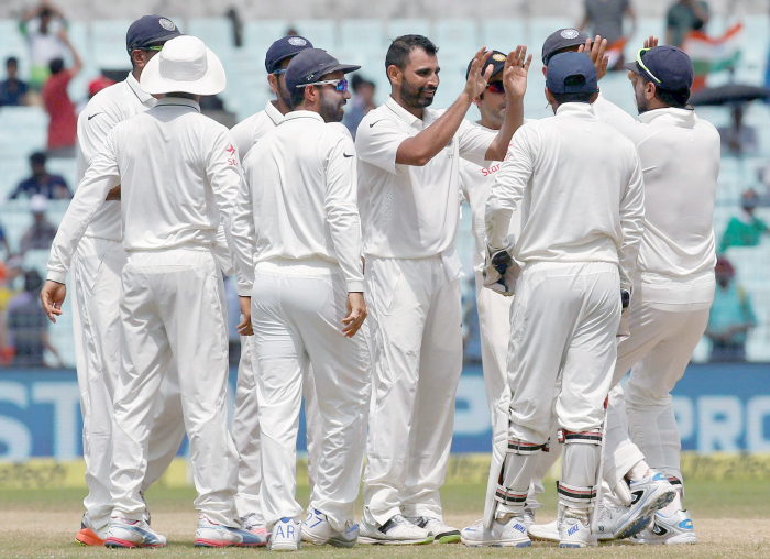 Mohd Shami with team