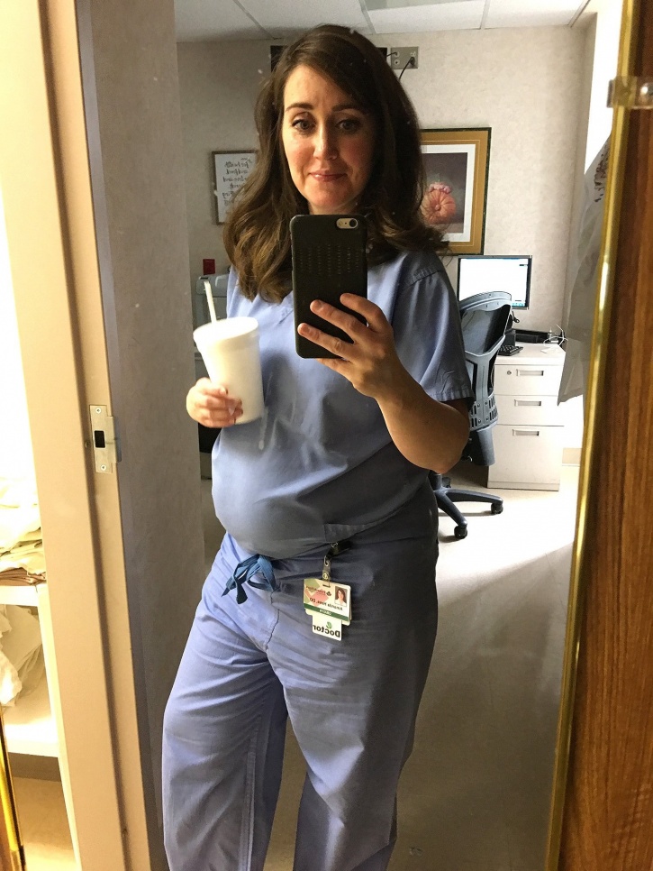 dr Amanda Hess