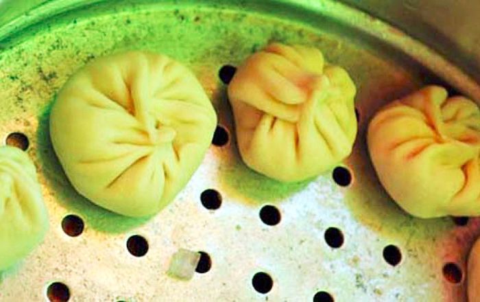 Momos Momos