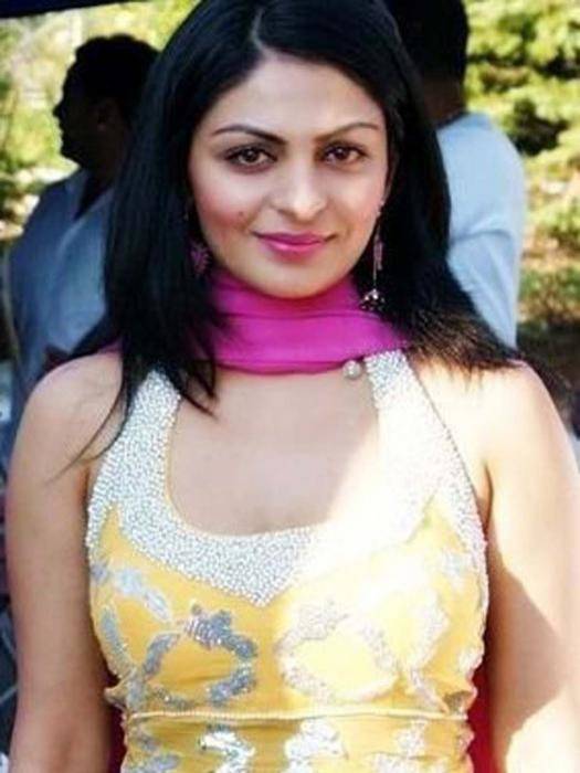 Neeru Bajwa - Indiatimes.com