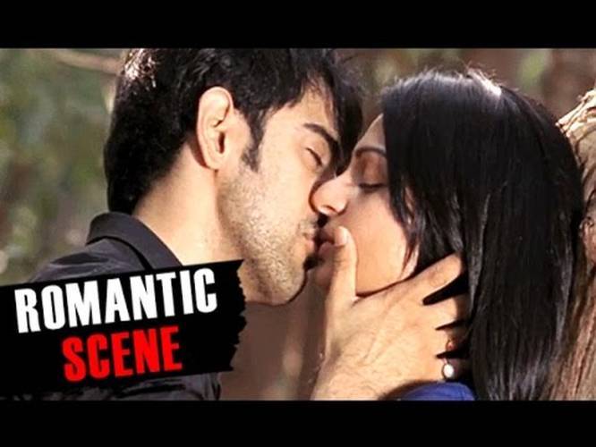 Neeru Bajwa S Hot Kissing Scene Phoonk 2 Romantic