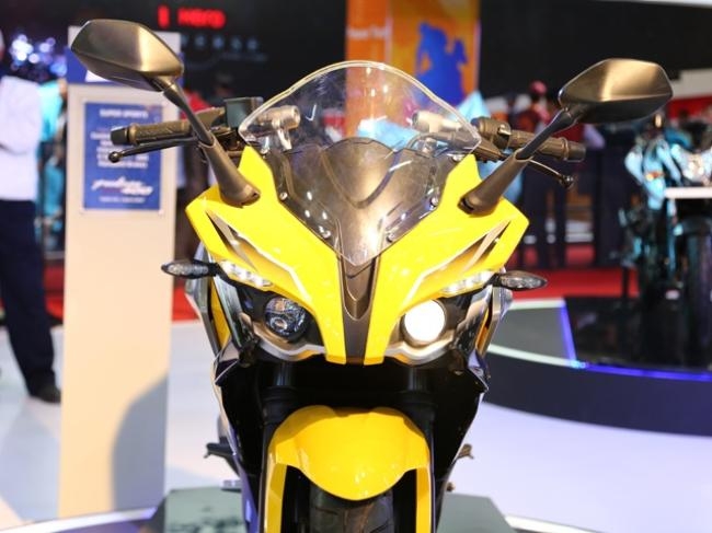 bajaj pulsar ss400