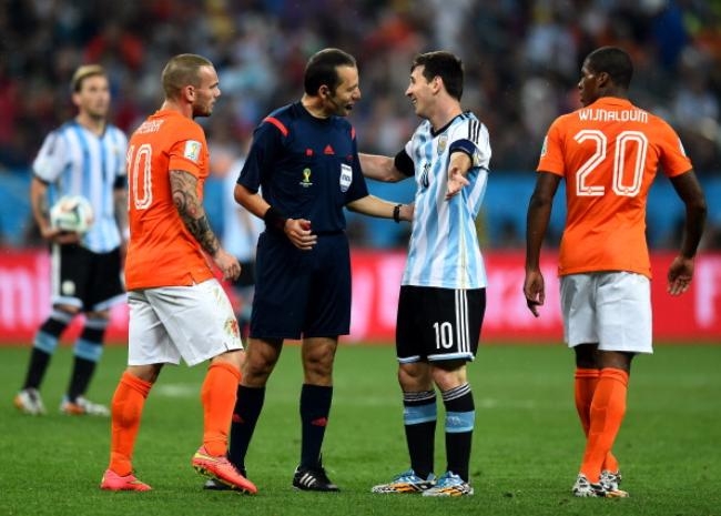 Fifa World Cup 2014 Argentina Beat Netherlands 4 2 On Penalties