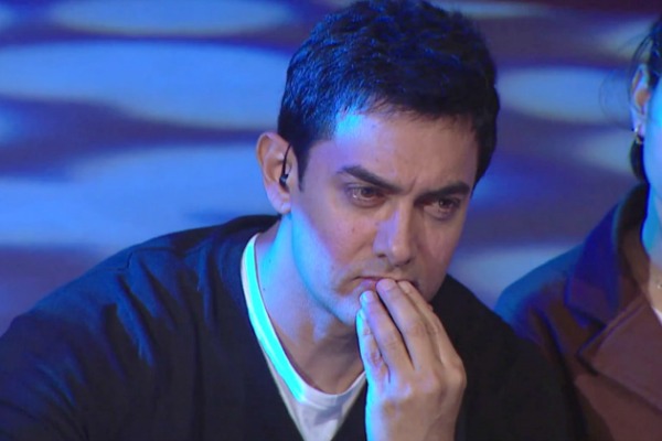 On Aamir Khan's Birthday, Here Are His 10 Crying Faces That Are So Bad That  They're Actually Good