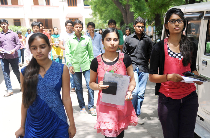 While Girls Dominate Class XII Results, No Woman Made It To IIT's Top ...