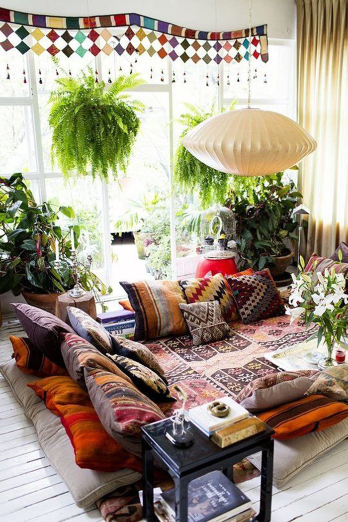 10 Simple Ways You Can Decorate A Bohemian-Style Room On A ...