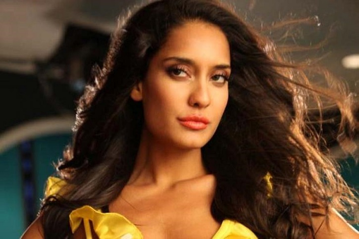 Lisa Haydon Reveals She Was Body-Shamed For Being Too 