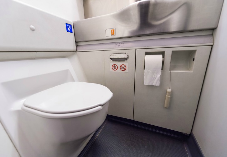 US Air Marshall Forgets Her Loaded Gun In Airplane Toilet, Passenger ...