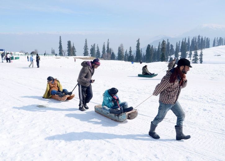 Jammu And Kashmir Gets First Snowfall