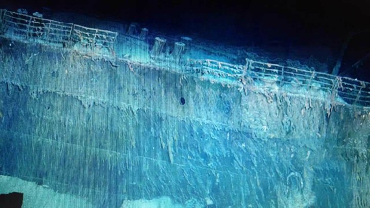 Do You Wish To Visit The Titanic's Wreck In The Atlantic Ocean, Make ...