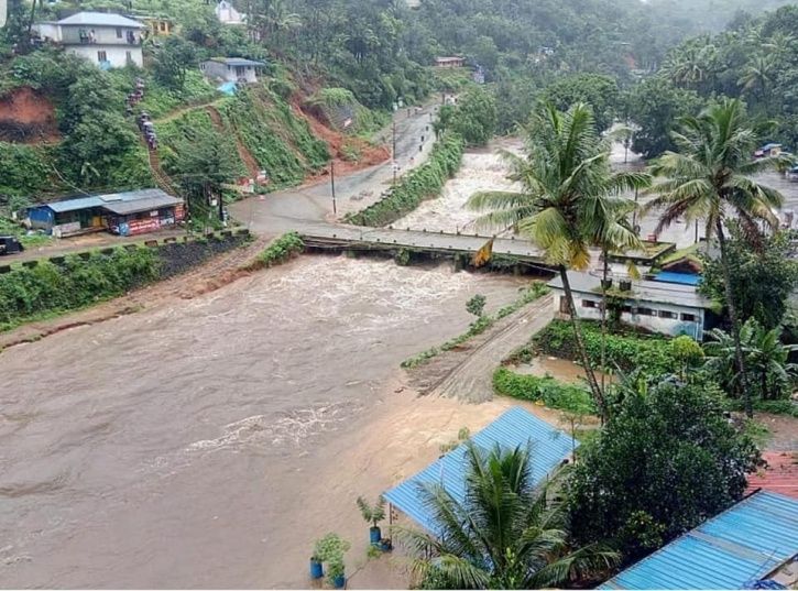 The Kerala Deluge Brings Back Memories Of 'The Great Flood Of 99' Which