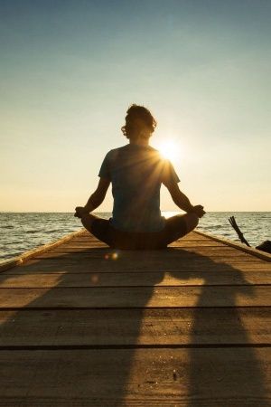 5 Ways Cultivating Mindfulness Can Make You Calmer And More Successful In 2018