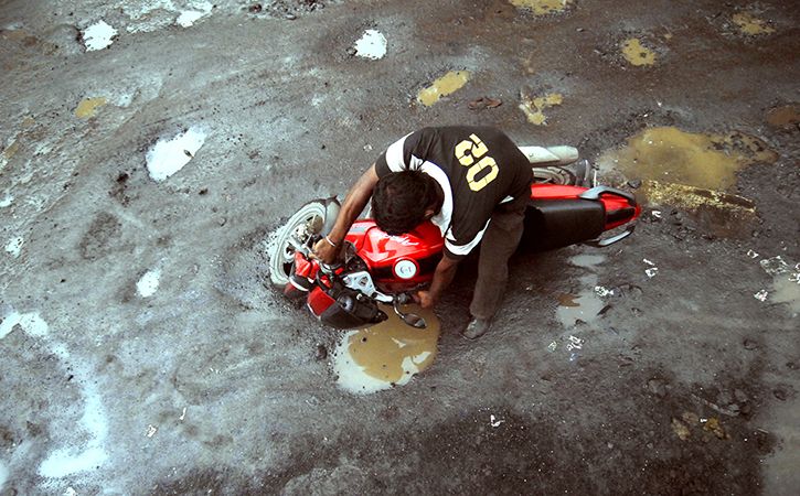 Potholes Killed 3597 Across India In 2017 Terror 803