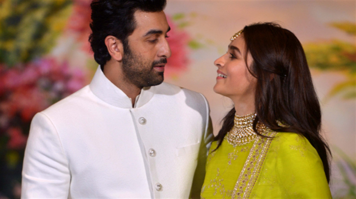 Now That Ranbir Kapoor & Alia Bhatt Are An Official Couple, People Are