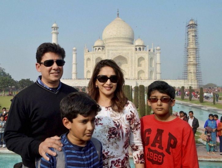 Bollywood: Madhuri Dixit With Her Family In Images And 