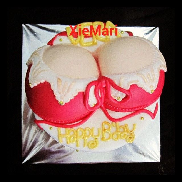 Adult Sexy Birthday Cakes | Birthday Cakes for Men | Libra ...
