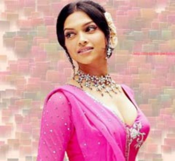 Beautiful Deepika Music Playlist: Best MP3 Songs on Gaanacom