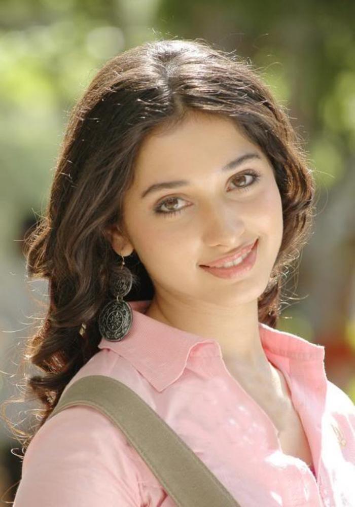 Beautiful Tamanna Bhatia 2480