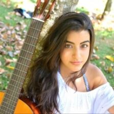 Luciana Zogbi - Indiatimes.com