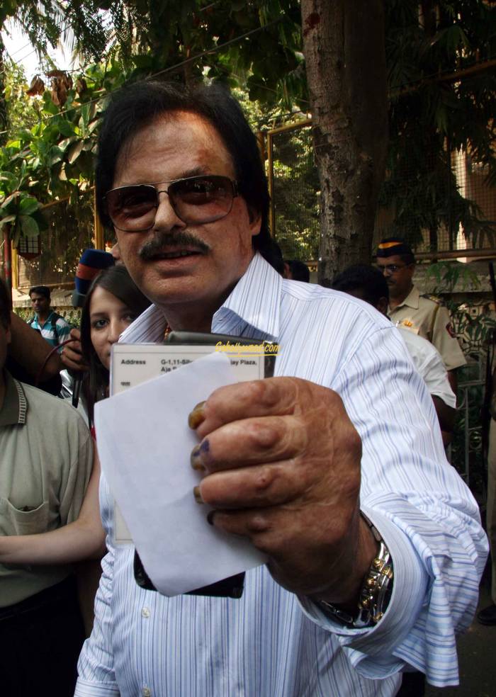 Sanjay Khan - Indiatimes.com