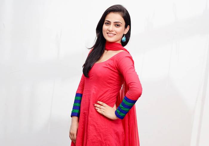 https://media.indiatimes.in/media/content/itimes/photo/2015/Jun/22/1434959918-know-more-about-ishani-meri-aashiqui-photo-gallery-photos-5587c0282bd31.jpg