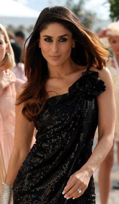 Bollywood Actress In Black Dress - Indiatimes.com