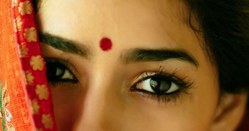 9-reasons-why-wearing-a-bindi-is-also-good-for-your-health