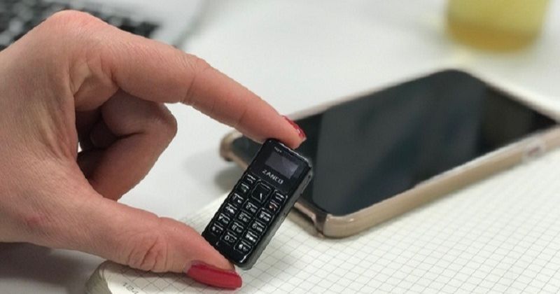the-zanco-tiny-t1-is-the-smallest-phone-in-the-world-with-a-0-5-inch