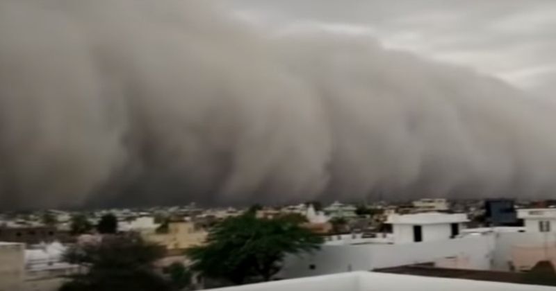 Dust Storm Rajasthan A Tsunami Of Dust Approaching Churu Rajasthan Will Send Shivers Down Your