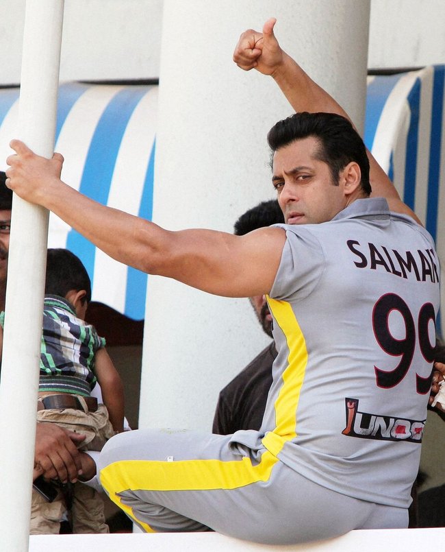 Salman Khan Rani Sohail At A Charity Match 