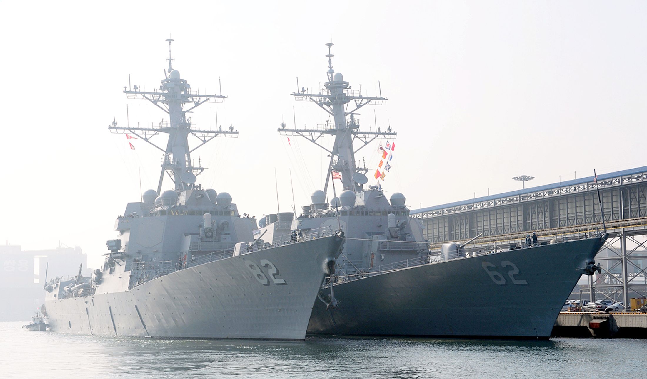 Missile Destroyers In South Korea - Indiatimes.com