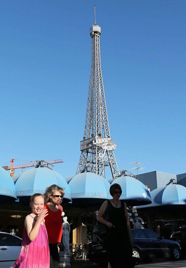 Eiffel Tower Replicas Around the World - Indiatimes.com