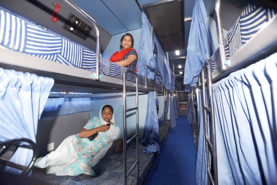 Sleeper AC Volvo Bus Service from Maharashtra to Bangalore ...