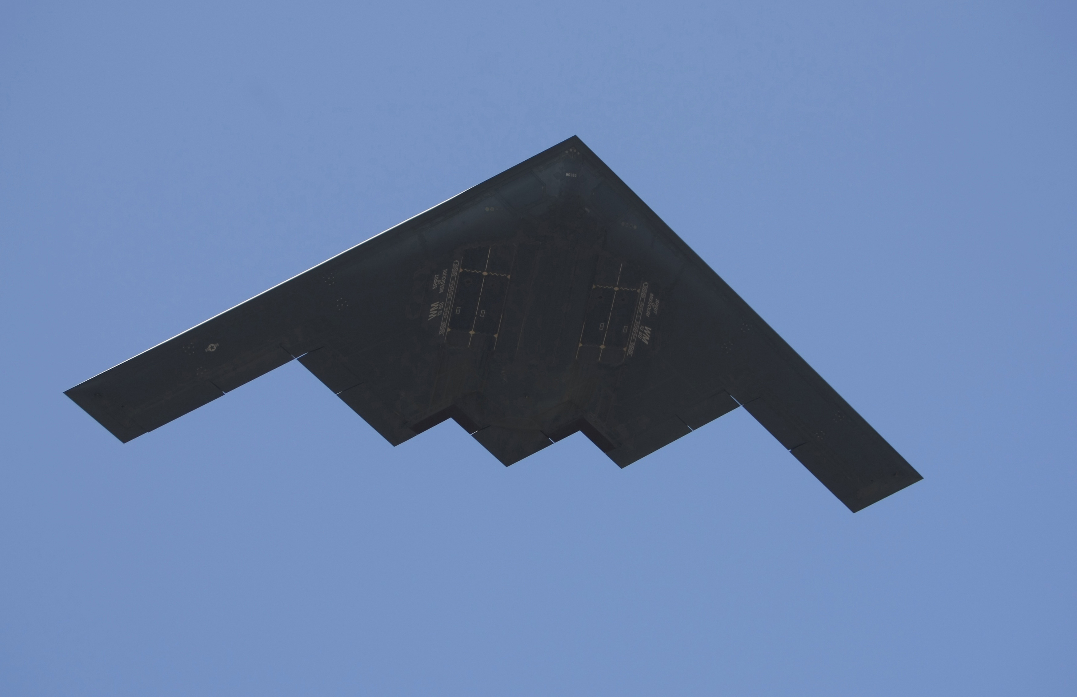 PICS: B-2 Stealth Bombers - Indiatimes.com