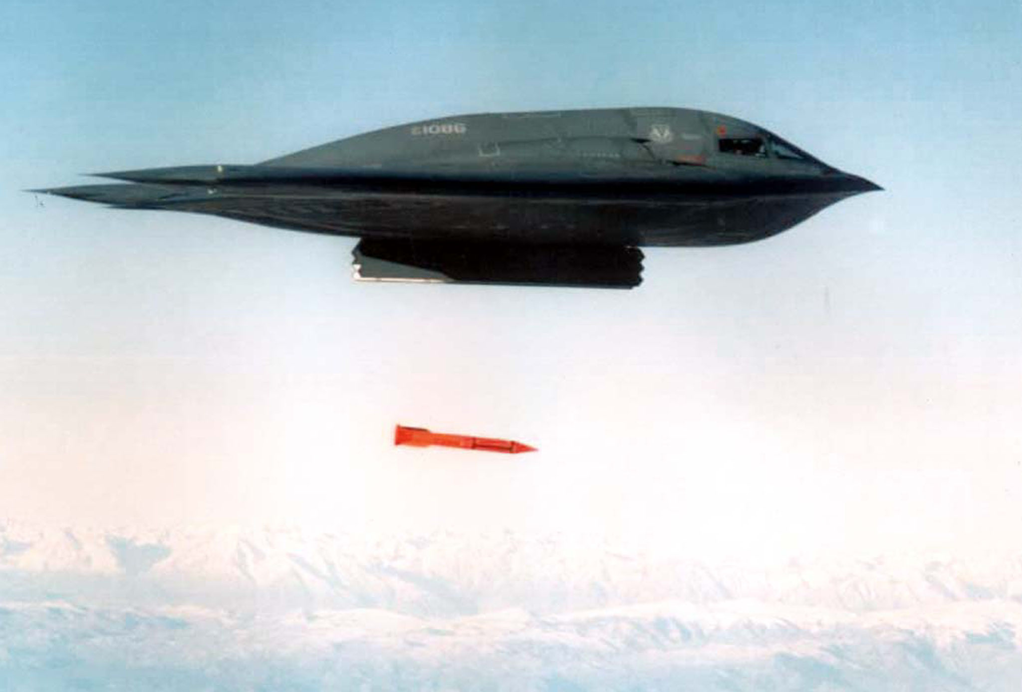 PICS: B-2 Stealth Bombers - Indiatimes.com