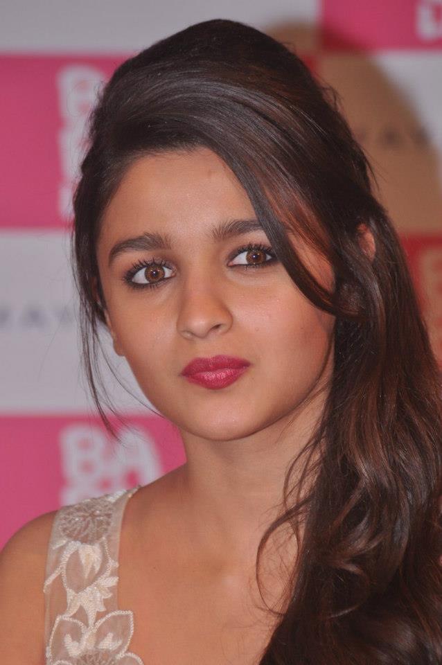 Alia Bhatt Talks Lips - Indiatimes.com