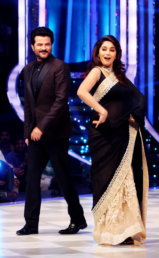 Anil Kapoor Woos Madhuri Dixit Again - Indiatimes.com