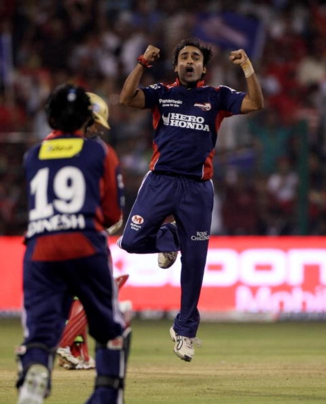 IPL: Best Bowling Figures In An Innings - Indiatimes.com