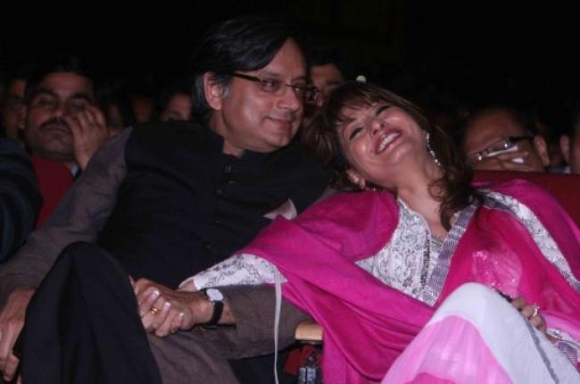 50 Rare Photos: Sunanda Pushkar, Shashi Tharoor In Happier Times ...