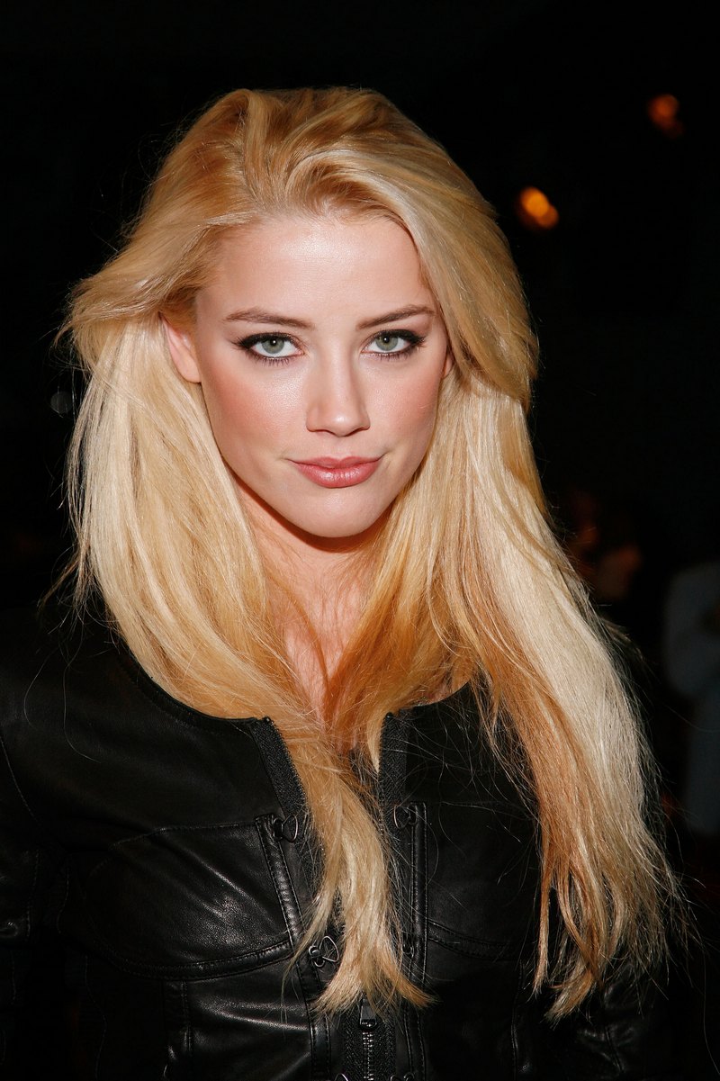 Have You Heard About Amber Heard 14 Stunning Photos Of Johnny Depps Fiance 0411